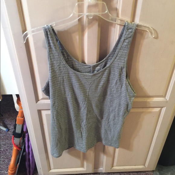 Cute old navy tank - Picture 1 of 2